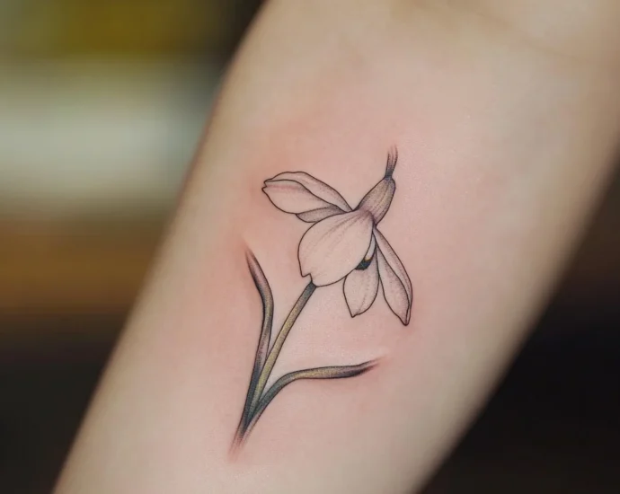 tatouage perce-neige