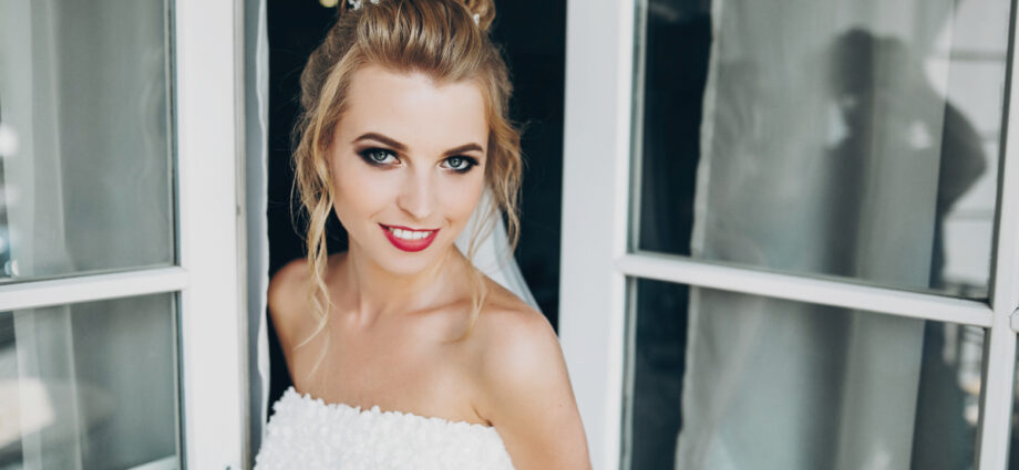 chignons hauts pour un mariage