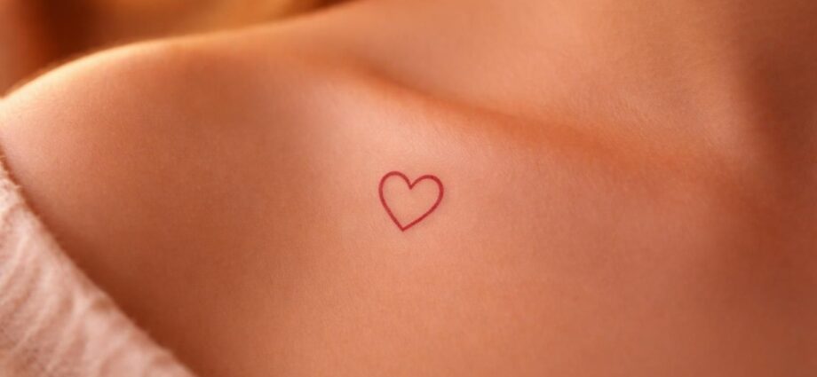 découvrez pourquoi un petit tatouage cœur est le symbole parfait de l'amour, alliant simplicité, élégance et signification profonde pour exprimer vos sentiments.