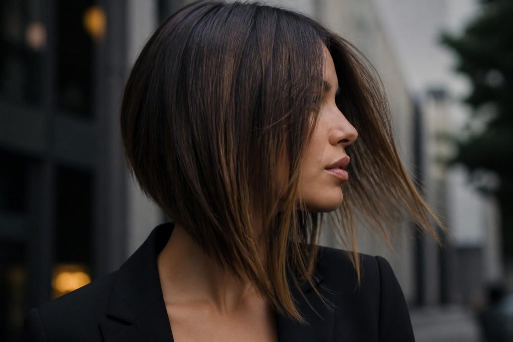 découvrez pourquoi le carré plongeant long et effilé est un choix audacieux qui allie modernité, élégance et personnalité. adoptez un style unique pour affirmer votre allure.